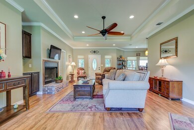 176 White Oak Ln, Hudson, TX 75904 - photo 5