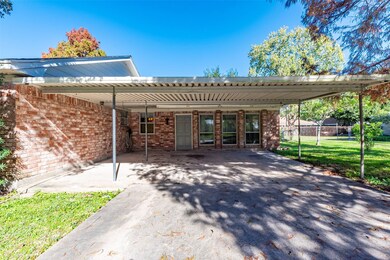 2704 Adams St, Alvin, TX 77511 - photo 4