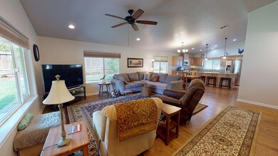 268-Crestview-Loop-05142021_152318
