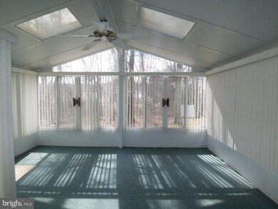 10207 Bignonia Dr, Laurel, MD 20708 - photo 7