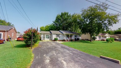 2012 Cobb Dr, Columbia, TN 38401 - photo 3