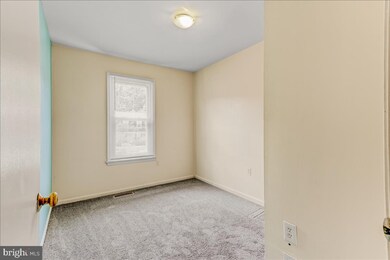 13429 Buchanan Dr, Fort Washington, MD 20744 - photo 6
