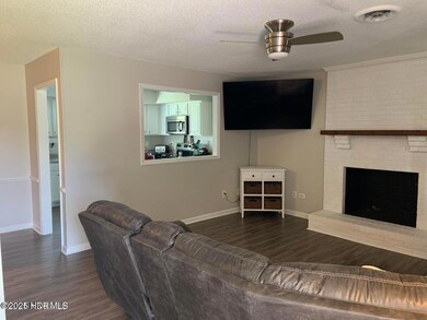 511 Haddock Ct, Jacksonville, NC 28546 - photo 2