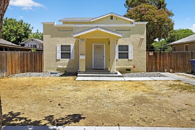 2048 N Arthur Ave, Fresno, CA 93705 - photo 2