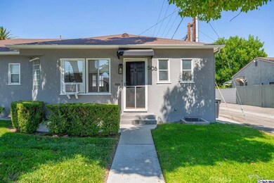 506 S Parish Place, Burbank, CA 91506 - photo 2
