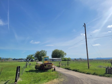 2102 Missouri Ave unit 2102 MISSOURI AVE, Lakeview, OR 97630 - photo 6