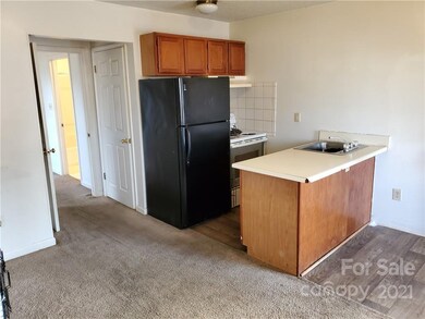 309 Walnut St, Clover, SC 29710 - photo 4