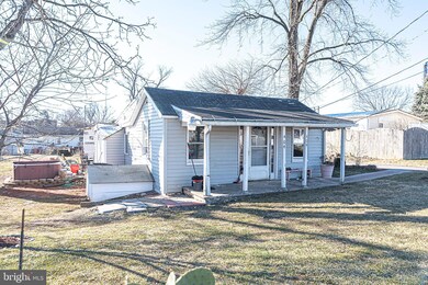 404 E 7th Ave, Ranson, WV 25438 - photo 2