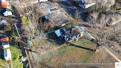 923 E 10th St, Sedalia, MO 65301 - photo 4