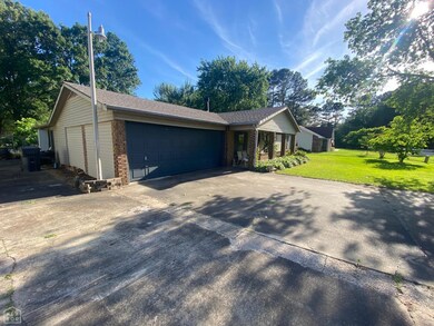 205 Jennifer St, Jonesboro, AR 72401 - photo 4