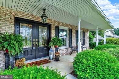 2748 Thornbridge Rd E, York, PA 17408 - photo 4