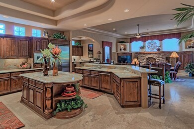 16-55-Kitchen - Family Room