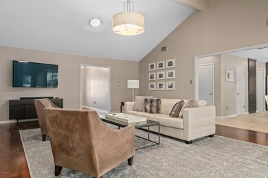 102 Foxglen-5