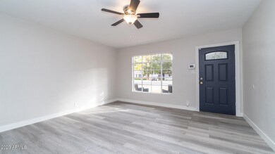 308 W 9th Pl-19
