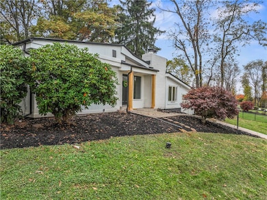 687 Bower Hill Rd, Venetia, PA 15367 - photo 7