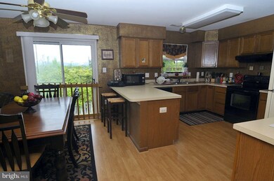 6435 Towncrest Ct W, Frederick, MD 21703 - photo 5