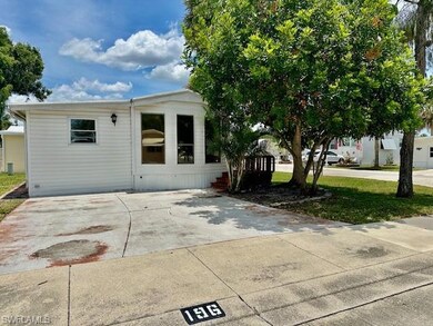 196 Panther Pass Cir, Naples, FL 34114 - photo 3