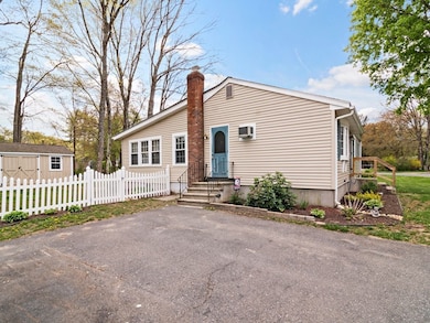 37 Austin Cir, Florence, MA 01062 - photo 6