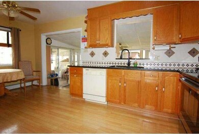 2475 Berkley Rd, Reading, PA 19605 - photo 5