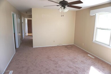 1114 River St, Jacksonville, NC 28540 - photo 4