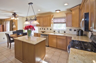 015_KITCHEN