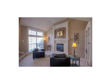 14711 S Hallet St, Olathe, KS 66062 - photo 6