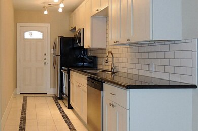 2423 Woodhead St unit 3, Houston, TX 77019 - photo 5