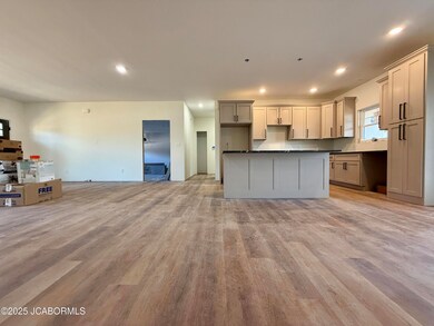 1420 Biscayne Dr, Jefferson City, MO 65109 - photo 7