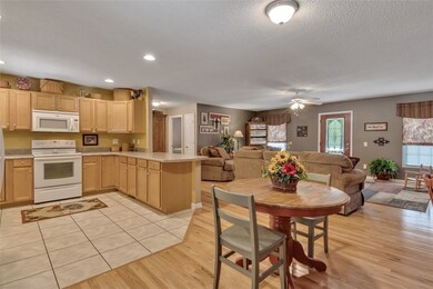 217 Woodland Way Rd, Walhalla, SC 29691 - photo 2