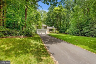 9706 Barlow Rd, Fairfax, VA 22031 - photo 4