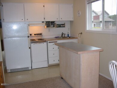 Moveable Eating Bar, Extra Counter Space