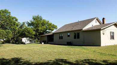 000 Vineyard Ln, Springtown, TX 76082 - photo 3