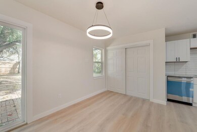 6316 Sandhurst Ln E, North Richland Hills, TX 76182 - photo 7