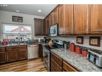 729 Burghardt Dr, Molalla, OR 97038 - photo 5