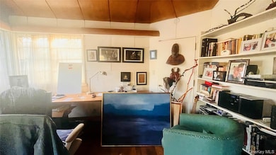 33 Baron de Hirsch Rd, Crompond, NY 10517 - photo 4