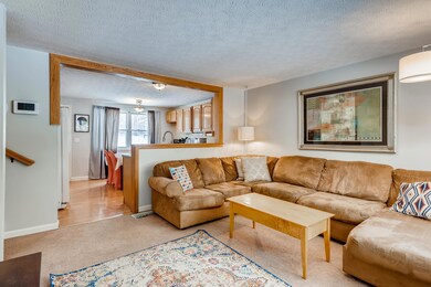 3044 Valley Creek Dr, Columbus, OH 43223 - photo 5