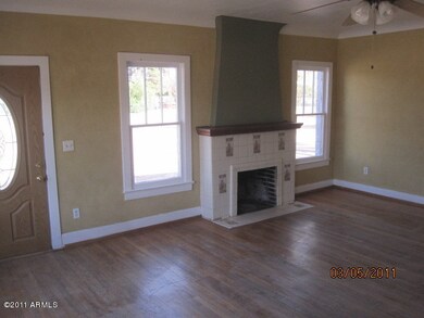 Living/Fireplace