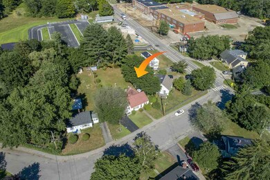 4 Maplecrest St, Newmarket, NH 03857 - photo 2