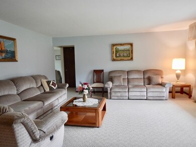 8760 Mathews Ln, Crown Point, IN 46307 - photo 5