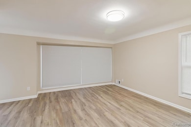 12924 Fenton, Redford, MI 48239 - photo 5