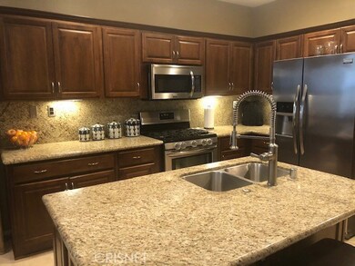 26820 Marina Point Ln unit 2, Valencia, CA 91355 - photo 3