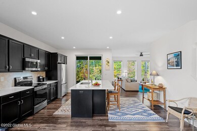 10 Wexford Drive Colonie NY 010 MLS