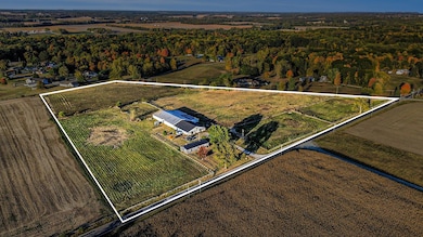 3658 W 200 N, Peru, IN 46970 - photo 2