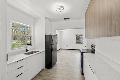 1512 Hillside Dr, Tampa, FL 33610 - photo 2