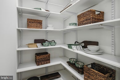 4753 Sully Point Ln, Chantilly, VA 20151 - photo 2