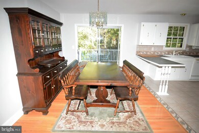 2117 Hallmark Dr, Gambrills, MD 21054 - photo 7