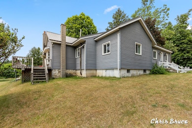 465 W Pleasant St, Hubbardston, MI 48845 - photo 3