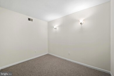 5870 Thunder Hill Rd unit B2, Columbia, MD 21045 - photo 3