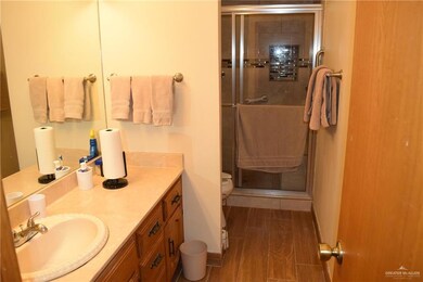 845 Palm Dr, Alamo, TX 78516 - photo 6