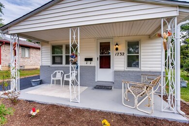1732 Front Porch
